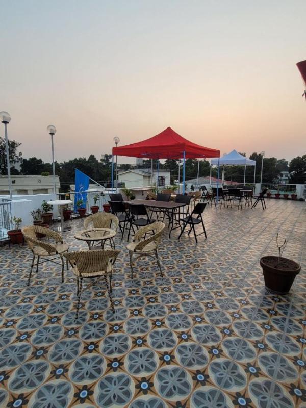 Solitude, The Boutique Hotel Халдвані Екстер'єр фото