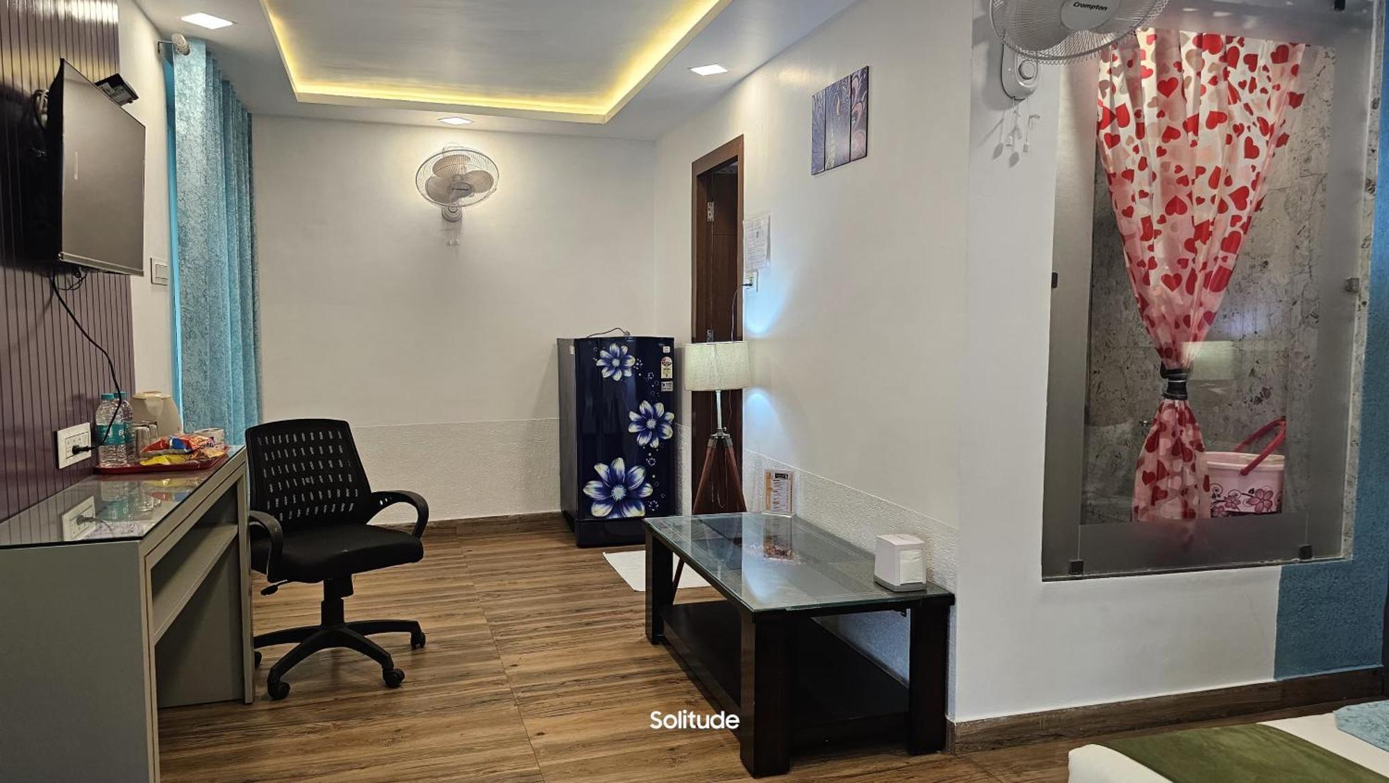 Solitude, The Boutique Hotel Халдвані Екстер'єр фото